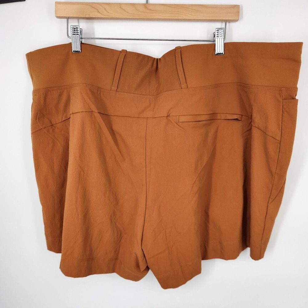 Athleta Womens 26 Orange Semi Fitted Lightweight Stretch Trekkie North Short NWT - Picture 3 of 12